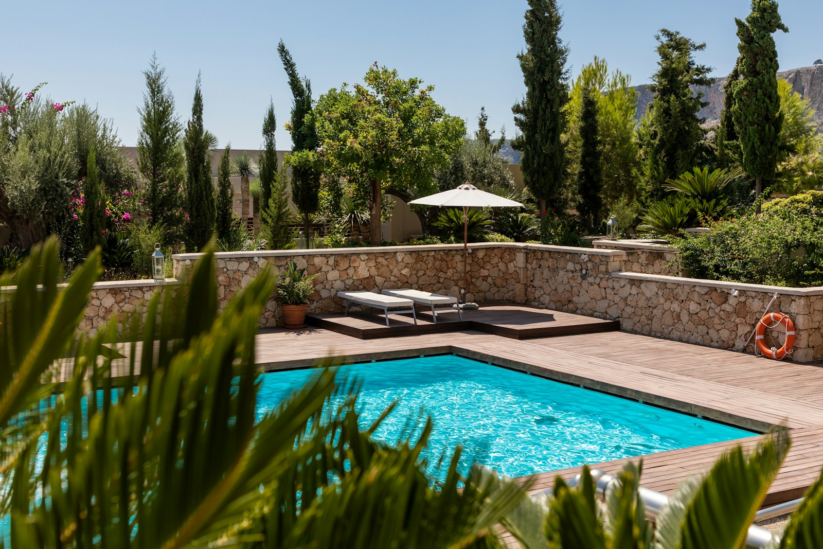 J B Pools pool services